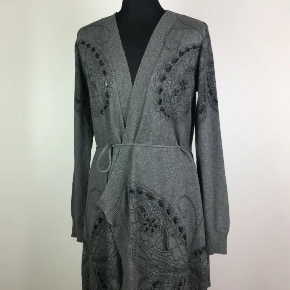 Elegant Gray Women's Sweater